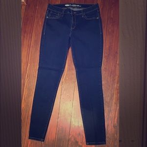 Old Navy Rockstar Jeans Size 6